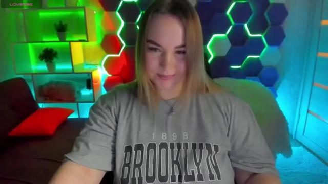 Image 8 of jennyattal Stream on Chaturbate on 16 months ago