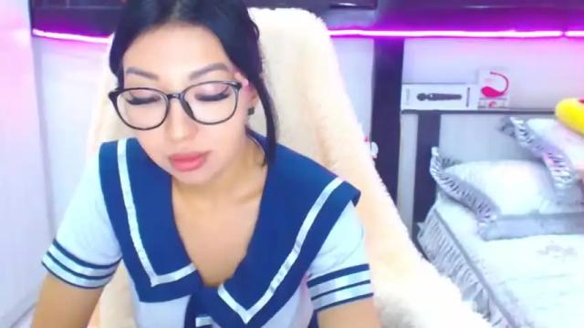 Image 3 of jennycharming8 Stream on Chaturbate on 16 months ago
