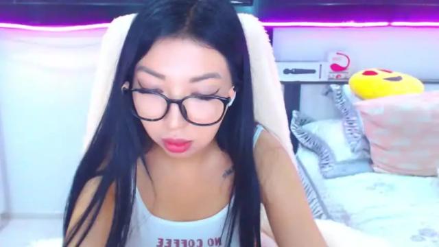 Image 4 of jennycharming8 Stream on Chaturbate on 16 months ago