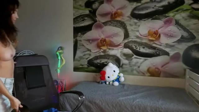 Image 12 of jennycutey Stream on Chaturbate on 3 days ago