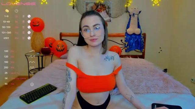 Image 2 of jennydance Stream on Chaturbate on 19 months ago