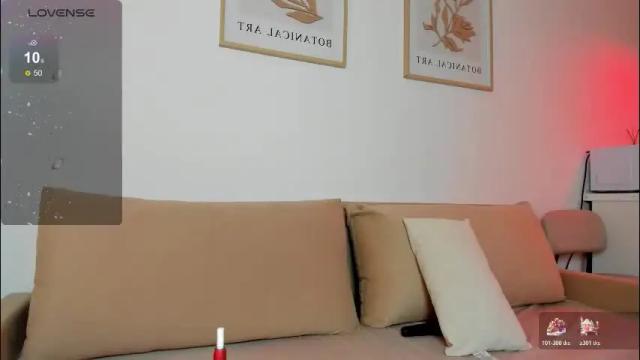 Image 2 of jennydance Stream on Chaturbate on 2 months ago