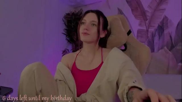 Image 7 of jennydens Stream on Chaturbate on 2 months ago