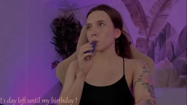 Image 10 of jennydens Stream on Chaturbate on 2 months ago