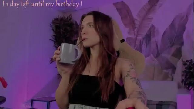 Image 6 of jennydens Stream on Chaturbate on 2 months ago