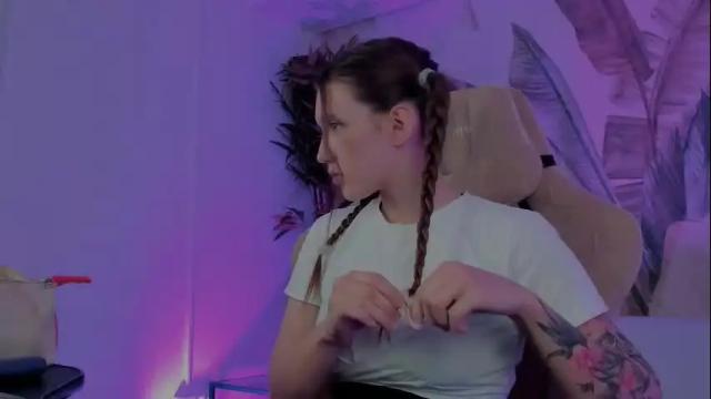 Image 8 of jennydens Stream on Chaturbate on 1 month ago