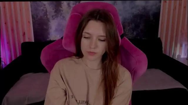 Image 4 of jennydens Stream on Chaturbate on 1 month ago