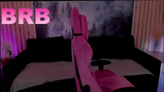 Image 6 of jennydens Stream on Chaturbate on 1 month ago