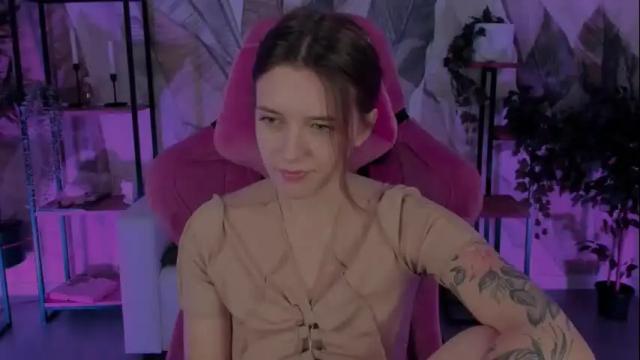 Image 12 of jennydens Stream on Chaturbate on 1 month ago