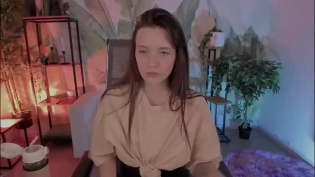 Image 2 of jennydens Stream on Chaturbate on 1 month ago