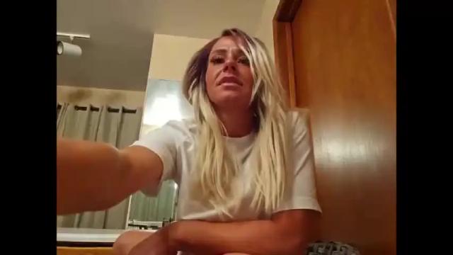 Image 4 of jennyhardnipsmith Stream on Chaturbate on 17 months ago