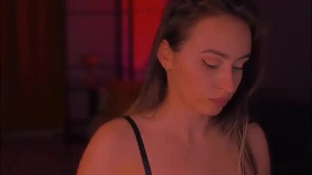 Image 2 of jennyjansen Stream on Chaturbate on 4 months ago