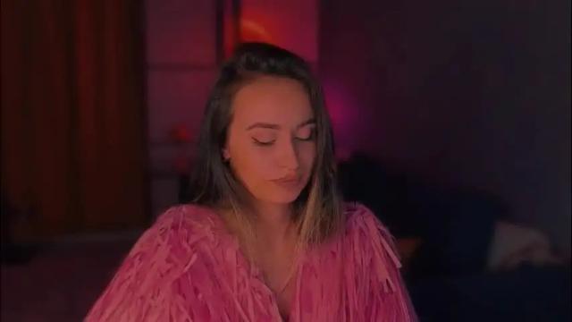 Image 4 of jennyjansen Stream on Chaturbate on 5 months ago