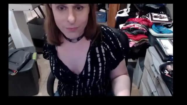 Image 3 of jennyneeds Stream on Chaturbate on 14 months ago