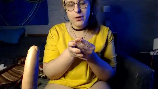 Image 2 of jennyneeds Stream on Chaturbate on 2 months ago