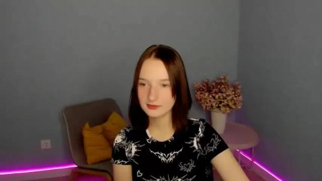 Image 4 of jennyss_ Stream on Chaturbate on 19 months ago