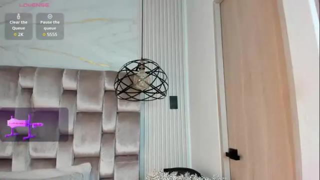 Image 4 of jennyweellss Stream on Chaturbate on 1 month ago