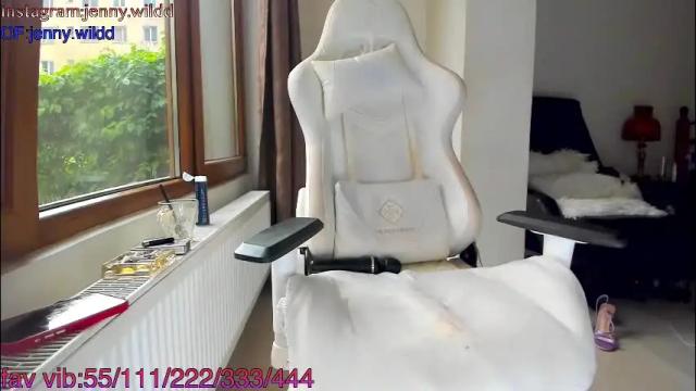 Image 10 of jennywildd Stream on Chaturbate on 1 month ago