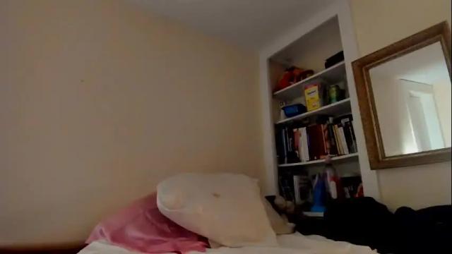 Image 3 of jenovakitty Stream on Chaturbate on 22 days ago