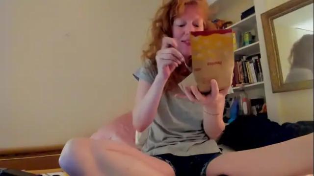 Image 4 of jenovakitty Stream on Chaturbate on 22 days ago
