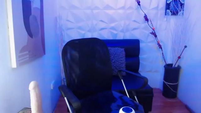 Image 10 of jesabellmartin Stream on Chaturbate on 15 months ago