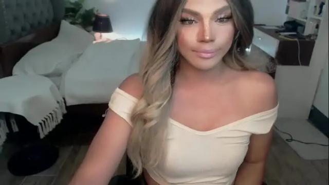 Image 4 of jesie_hot69 Stream on Chaturbate on 3 months ago