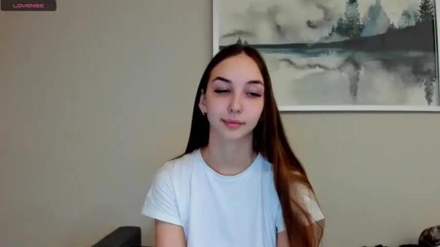 Image 2 of jess1e_jess Stream on Chaturbate on 18 months ago