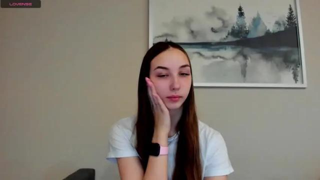 Image 3 of jess1e_jess Stream on Chaturbate on 17 months ago