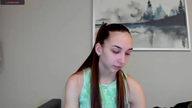 Image 11 of jess1e_jess Stream on Chaturbate on 17 months ago