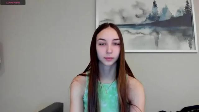 Image 3 of jess1e_jess Stream on Chaturbate on 17 months ago