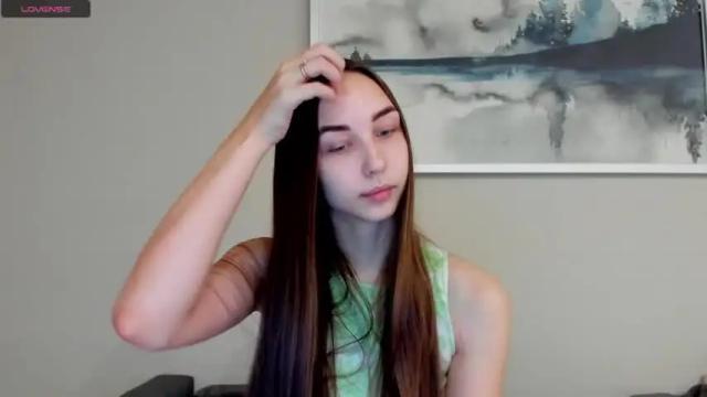 Image 3 of jess1e_jess Stream on Chaturbate on 16 months ago