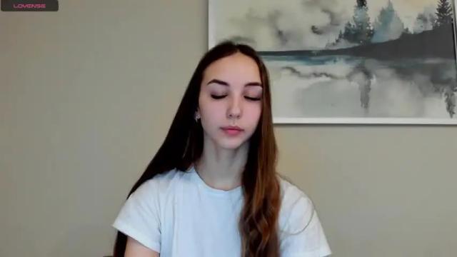 Image 4 of jess1e_jess Stream on Chaturbate on 16 months ago
