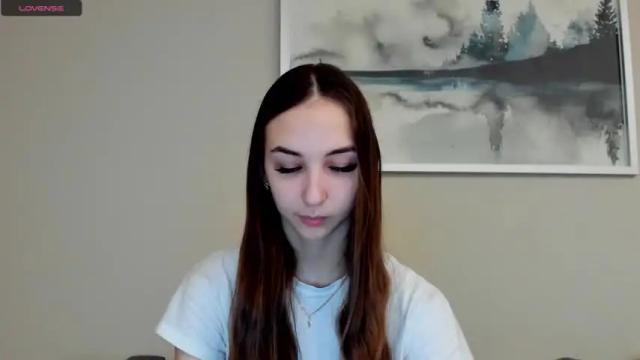 Image 2 of jess1e_jess Stream on Chaturbate on 16 months ago