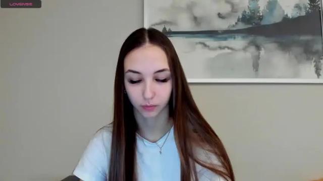 Image 8 of jess1e_jess Stream on Chaturbate on 16 months ago