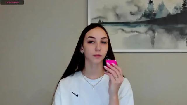 Image 10 of jess1e_jess Stream on Chaturbate on 16 months ago