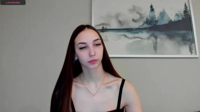 Image 2 of jess1e_jess Stream on Chaturbate on 15 months ago