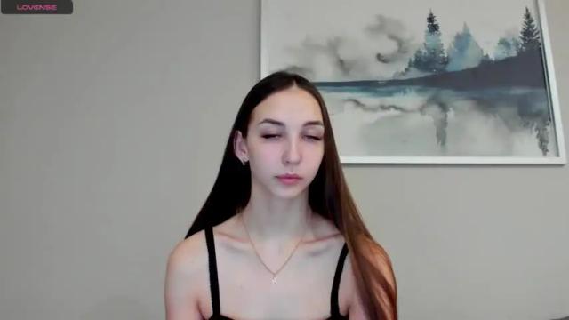 Image 3 of jess1e_jess Stream on Chaturbate on 15 months ago