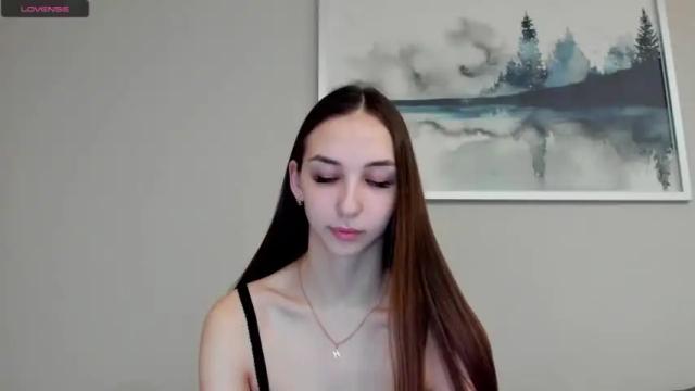 Image 6 of jess1e_jess Stream on Chaturbate on 15 months ago