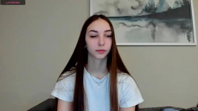 Image 8 of jess1e_jess Stream on Chaturbate on 15 months ago