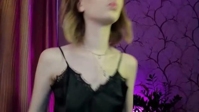 Image 10 of jess1e_wood Stream on Chaturbate on 18 months ago