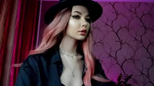 Image 3 of jess1e_wood Stream on Chaturbate on 18 months ago