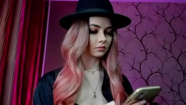 Image 6 of jess1e_wood Stream on Chaturbate on 18 months ago