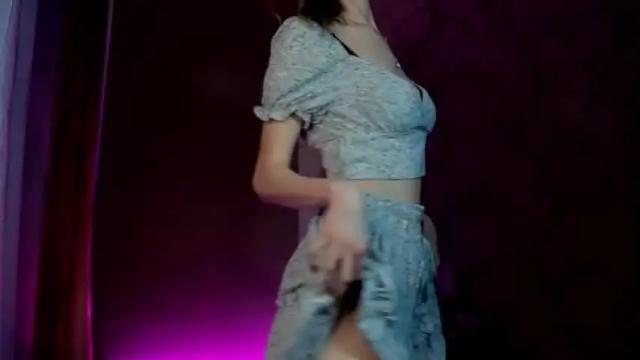 Image 7 of jess1e_wood Stream on Chaturbate on 17 months ago