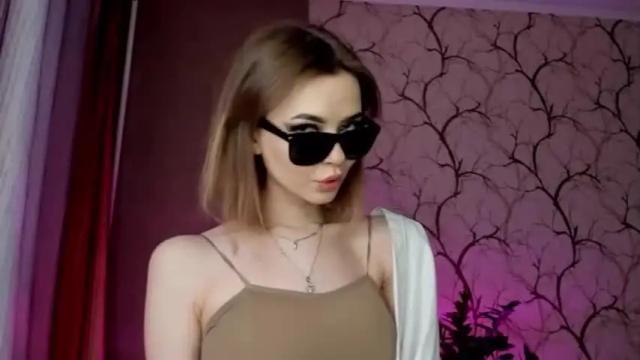 Image 3 of jess1e_wood Stream on Chaturbate on 17 months ago
