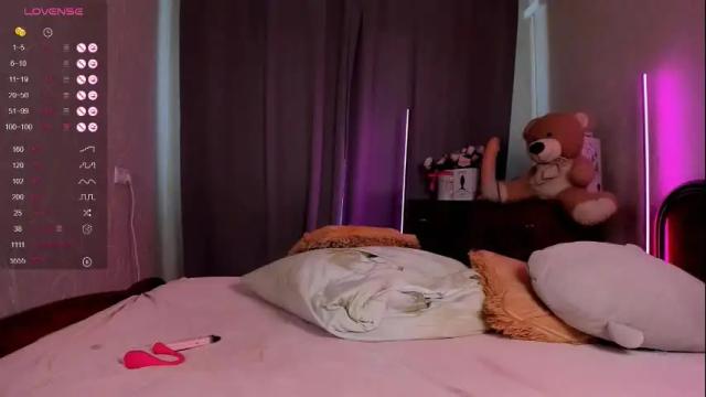 Image 7 of jess_lui Stream on Chaturbate on 1 month ago