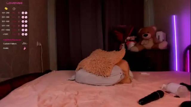 Image 3 of jess_lui Stream on Chaturbate on 7 days ago