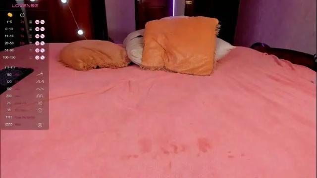 Image 6 of jess_lui Stream on Chaturbate on 2 months ago