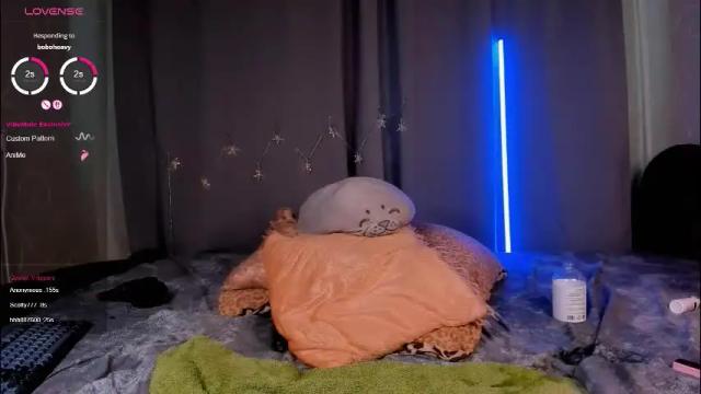 Image 3 of jess_lui Stream on Chaturbate on 23 days ago