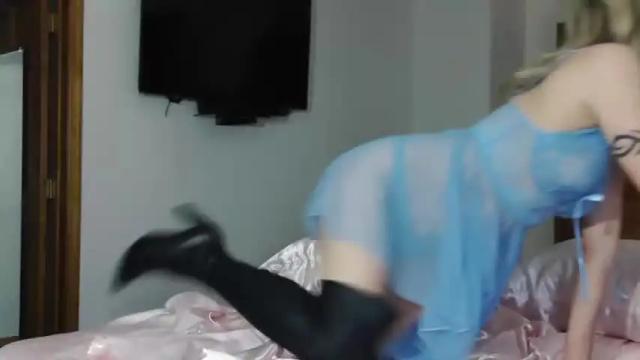 Image 4 of jessabelle_diamond Stream on Chaturbate on 15 months ago
