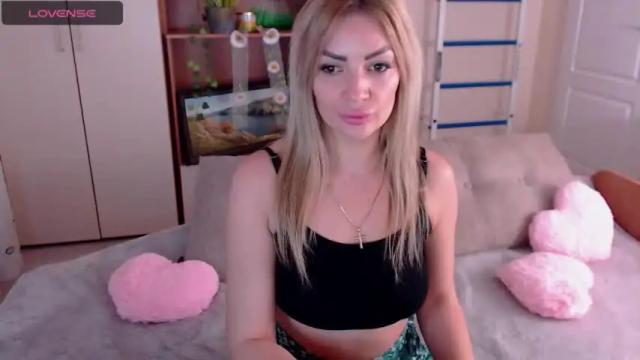 Image 11 of jessabellucci Stream on Chaturbate on 13 months ago